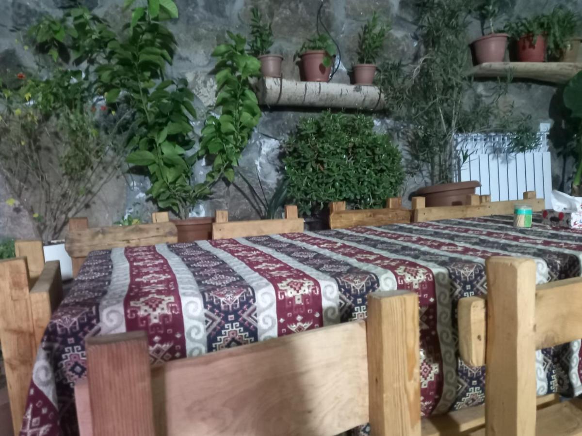 Byurakan Guesthouse & Cottage Dış mekan fotoğraf