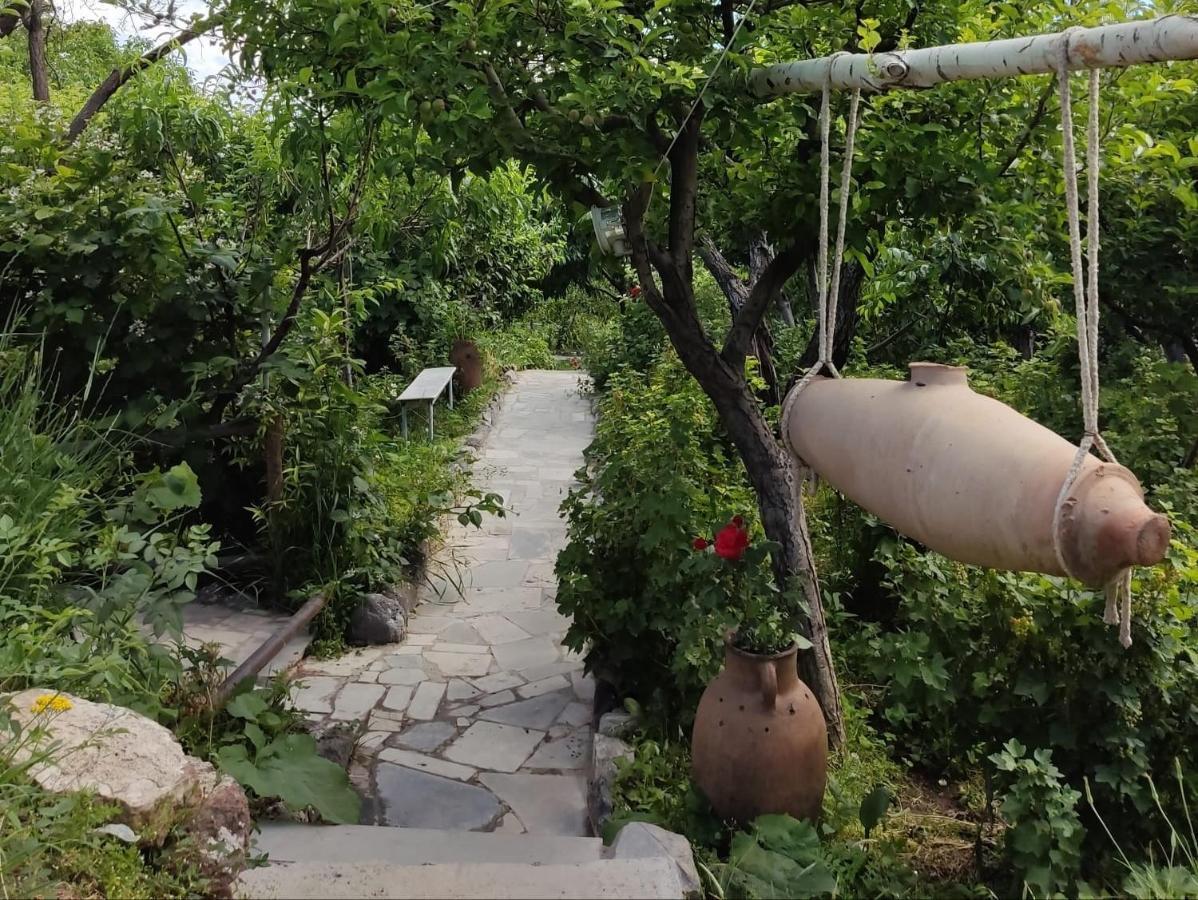 Byurakan Guesthouse & Cottage Dış mekan fotoğraf