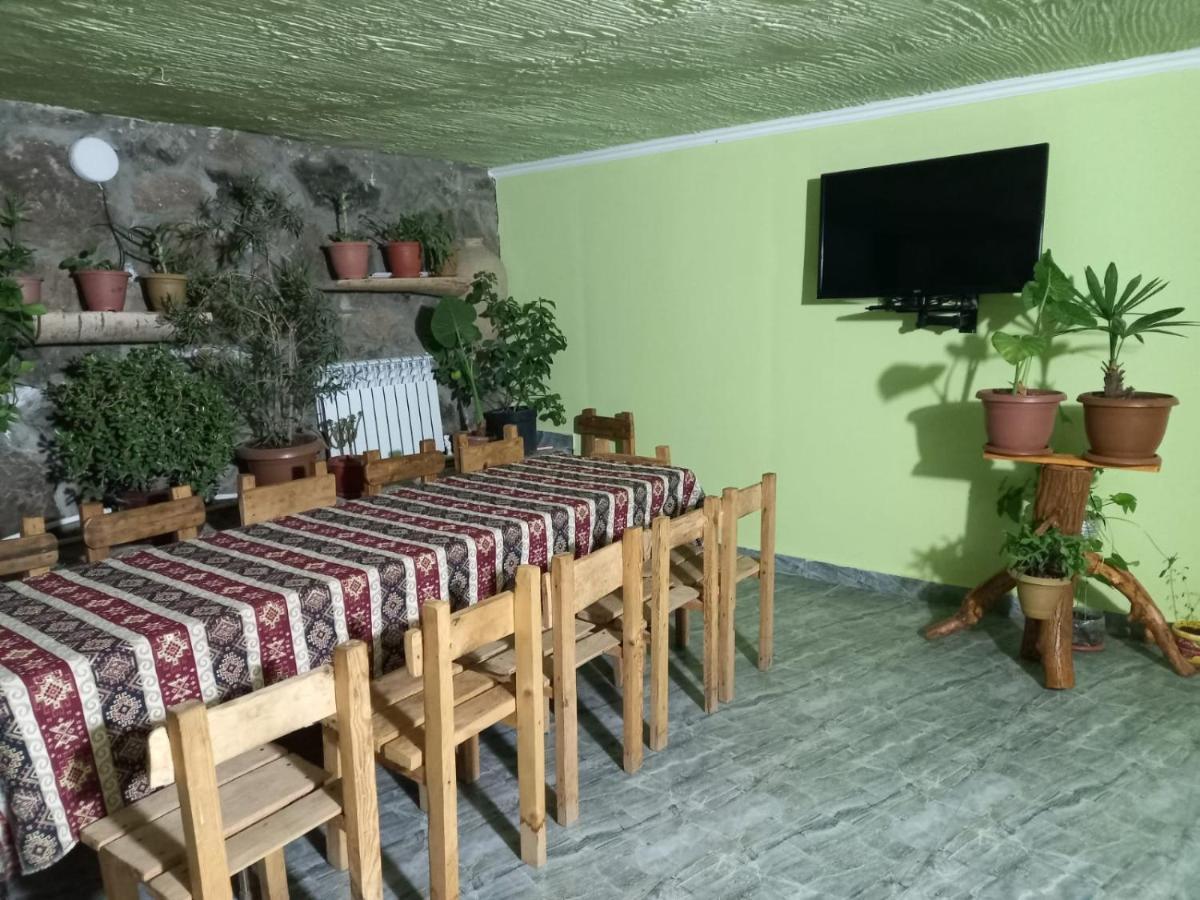 Byurakan Guesthouse & Cottage Dış mekan fotoğraf