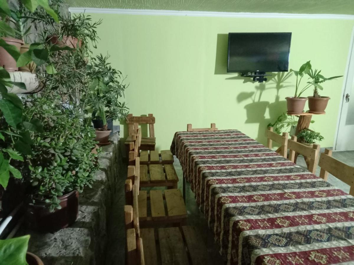 Byurakan Guesthouse & Cottage Dış mekan fotoğraf
