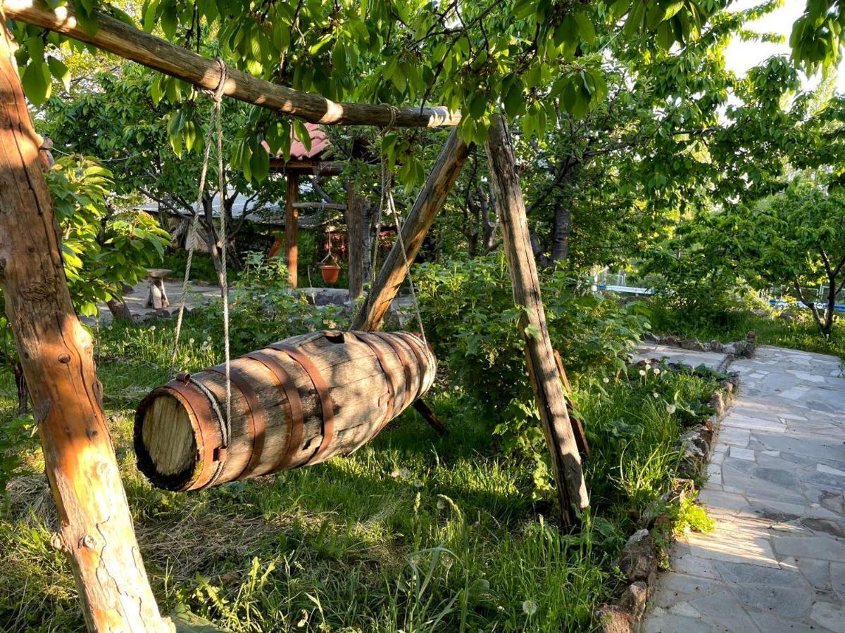 Byurakan Guesthouse & Cottage Dış mekan fotoğraf